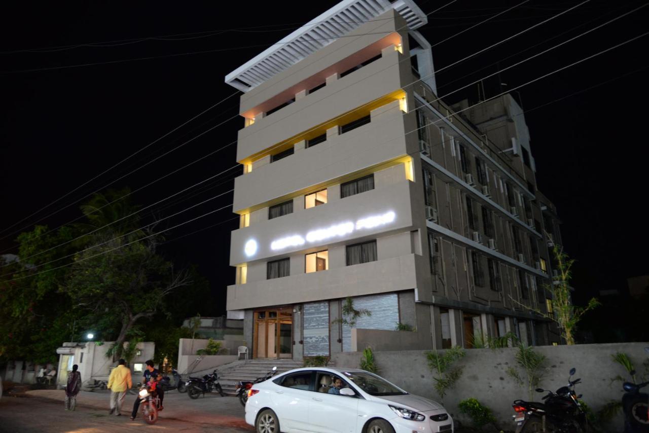 Hotel Center Point Solapur Exterior foto